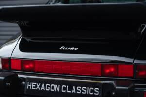 Image 3/67 of Porsche 911 Turbo 3.3 (1987)
