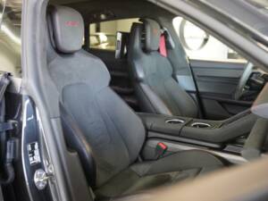 Afbeelding 6/31 van Porsche Taycan GTS Sport Turismo (2022)