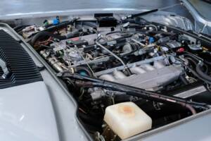 Image 31/47 of Jaguar XJ-SC 5.3 (1987)