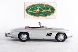 Image 11/36 of Mercedes-Benz 300 SL Roadster (1961)
