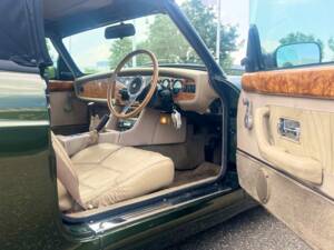 Bild 22/41 von MG RV8 (1994)
