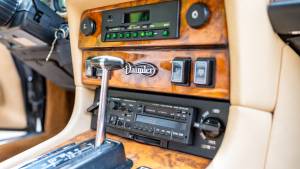Image 17/42 of Daimler Double Six (1989)