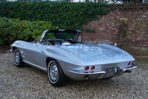 Image 22/50 of Chevrolet Corvette Sting Ray Convertible (1964)