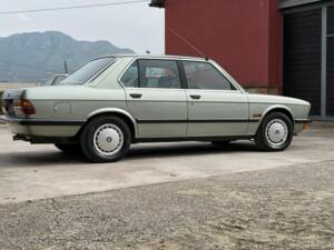 Bild 12/41 von BMW 520i (1982)