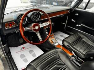 Afbeelding 11/43 van Alfa Romeo 1750 GT Veloce (1970)