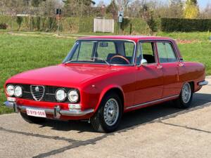 Bild 3/19 von Alfa Romeo 2000 Berlina (1973)
