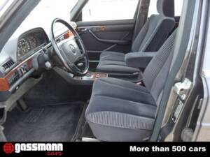 Afbeelding 9/15 van Mercedes-Benz 560 SEL (1990)