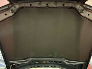 Bild 29/30 von Mercedes-Benz 380 SE (1985)