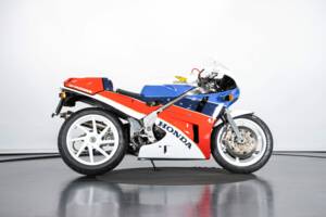 Immagine 5/48 di Honda VFR 750R RC 30 (1988)