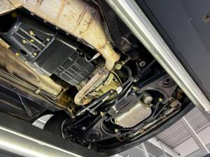 Image 72/79 de Mercedes-Benz 560 SL (1988)