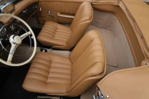 Image 21/50 of Mercedes-Benz 190 SL (1956)