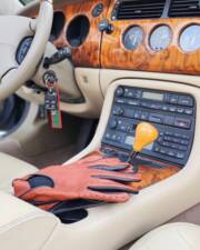 Imagen 13/21 de Jaguar XKR (2001)