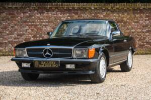 Image 9/50 de Mercedes-Benz 420 SL (1986)