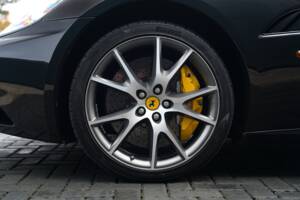 Imagen 48/50 de Ferrari California (2011)