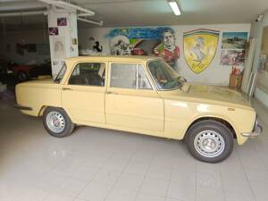 Image 26/26 de Alfa Romeo Giulia Nuova Super 1300 (1975)