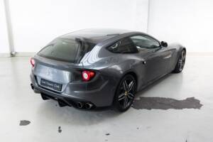 Image 7/47 of Ferrari FF (2015)