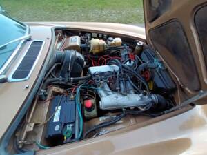 Image 33/73 of Volvo 1800 ES (1972)