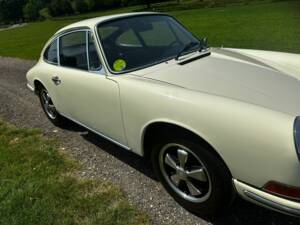 Image 11/44 of Porsche 912 (1968)