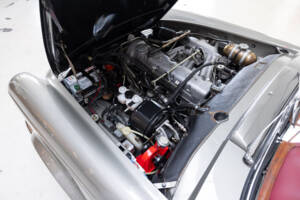 Image 21/24 of Mercedes-Benz 280 SL (1968)