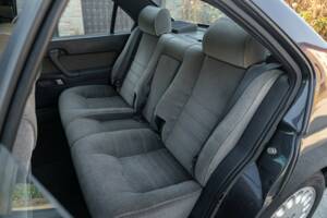 Image 24/50 of Alfa Romeo 164 2.0 Super (1995)