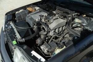 Imagen 50/50 de Mercedes-Benz 200 TE (1993)