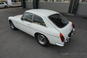 Image 5/54 de MG MGB GT (1974)