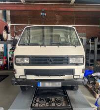 Bild 2/27 von Volkswagen T4 Kastenwagen 2.5 Syncro (1991)