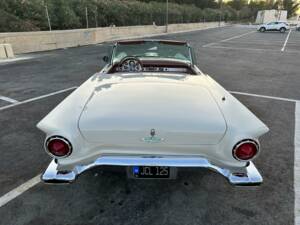 Image 3/18 of Ford Thunderbird (1957)