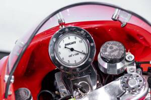 Image 31/46 of Ducati DUMMY (2002)