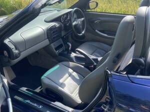 Image 2/50 of Porsche Boxster S (2001)
