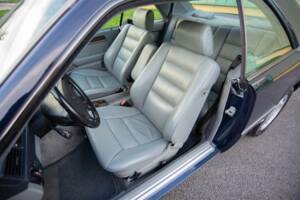 Bild 11/30 von Mercedes-Benz 300 CE (1992)