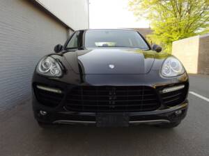Imagen 7/97 de Porsche Cayenne Turbo (2011)