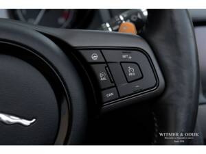 Image 19/37 de Jaguar F-Type S (2014)