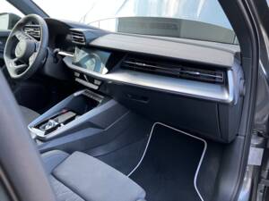 Bild 11/16 von Audi S3 Sportback (2023)