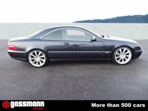 Image 3/15 of Mercedes-Benz CL 600 (2001)