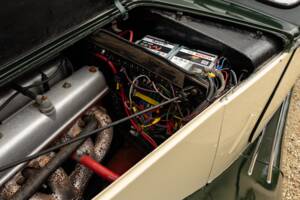 Image 14/21 of Riley 2.5 Litre RMF (1953)