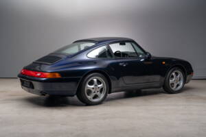 Image 14/24 of Porsche 911 Carrera (1993)