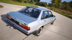 Image 22/94 de Audi 80 CD 5S (1982)