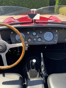 Image 29/34 of Jaguar XK 140 OTS (1955)