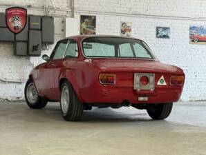 Imagen 6/68 de Alfa Romeo Giulia 1600 Sprint GT Veloce (1966)