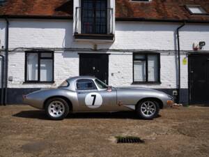 Image 49/50 de Jaguar E-Type "Semi-Lightweight" (1970)