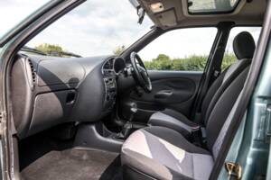 Image 16/27 of Ford Fiesta 1.25i (2000)