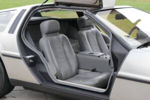 Image 14/50 de DeLorean DMC-12 (1981)