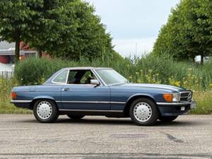 Image 23/31 of Mercedes-Benz 420 SL (1987)