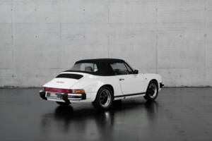 Image 12/46 de Porsche 911 Carrera 3.2 (1984)