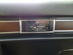 Image 63/95 de BMW 2500 (1977)