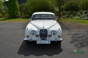 Image 9/35 of Jaguar 340 (1968)