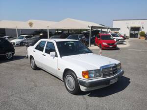 Image 1/34 of Mercedes-Benz 190 E 1.8 (1991)