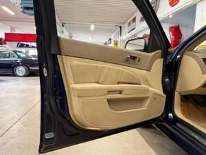 Image 5/17 of Cadillac STS 4.6 (2008)