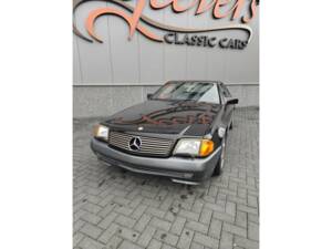 Image 18/50 de Mercedes-Benz 500 SL (1991)